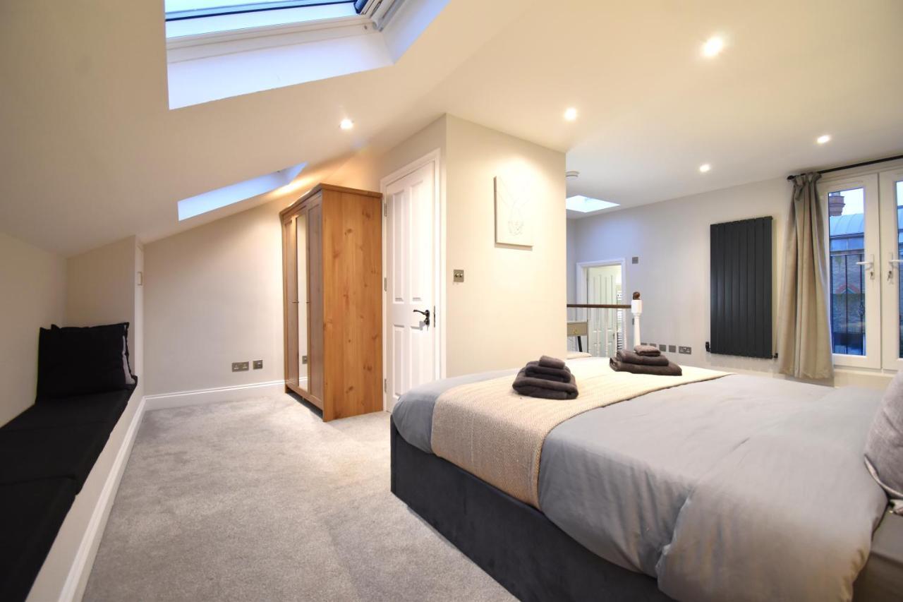 Stunning 3 Bed Apartment London Exteriör bild