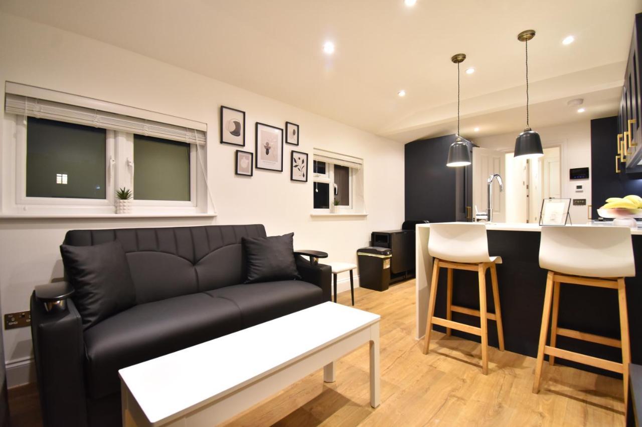 Stunning 3 Bed Apartment London Exteriör bild