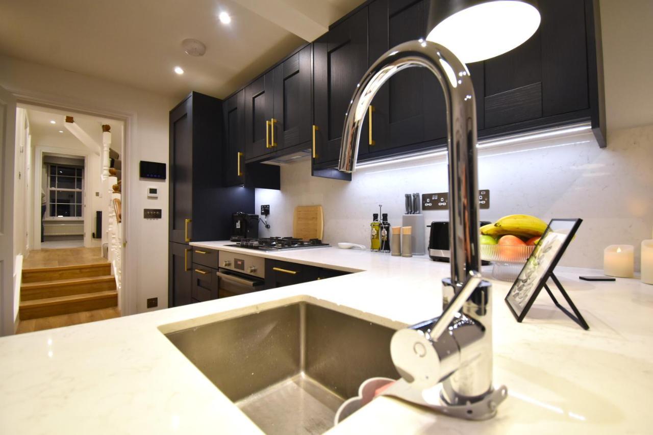 Stunning 3 Bed Apartment London Exteriör bild